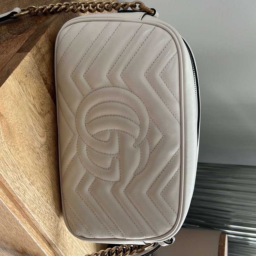 Gucci GG Marmont Small Shoulder Bag - Ivory - Picture 10 of 16